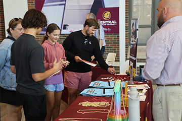 360x240_Thumbnail_CMUandYouinGrawn