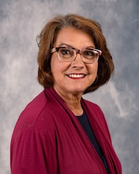 20250905-DeniseSchafer-headshot-01-200x250