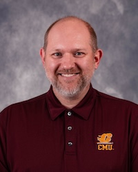 20250908-Robert-Dvorak-01-200x250