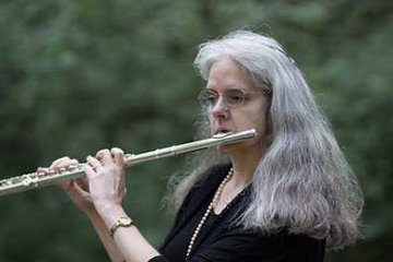 20240209_Joanna_White_plays_flute_360x240