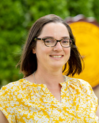 20220830_Wendy-Robertson_200x250