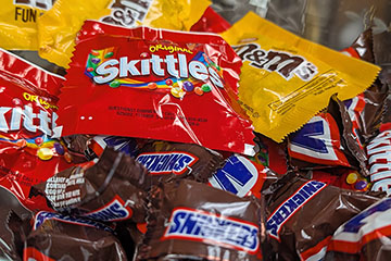 11961_Poisoned candy myths_GEN_CLASS_AWA_26 360x240