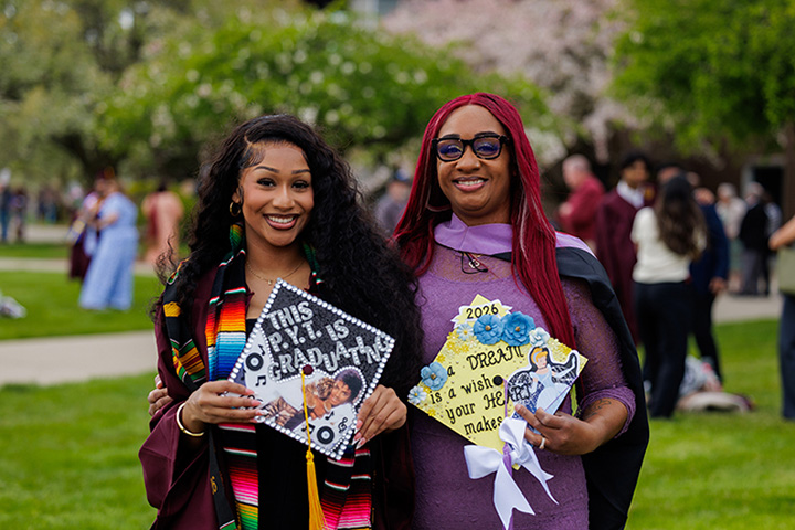 26-05-09 Sheena & Daughter 9AM Undergrad-0002-720x480b